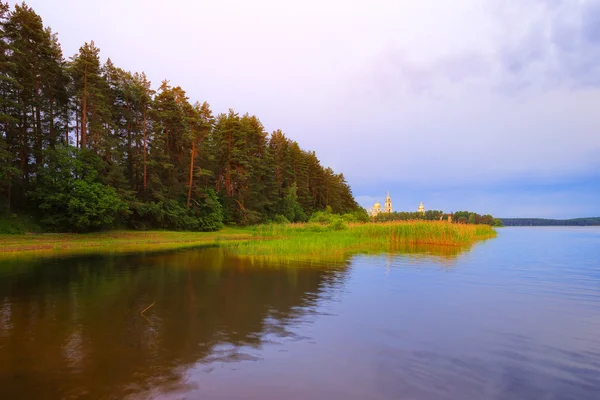 Göl Seliger erken sabah.