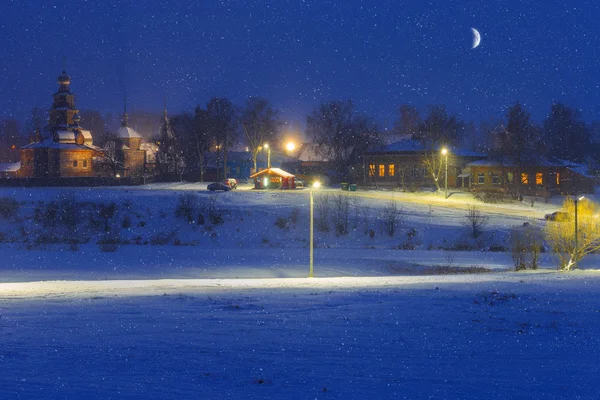 Kış akşamları Suzdal.