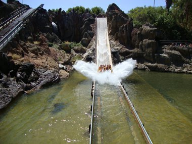 Eğlence Parkı Port Aventura, su yolculuk