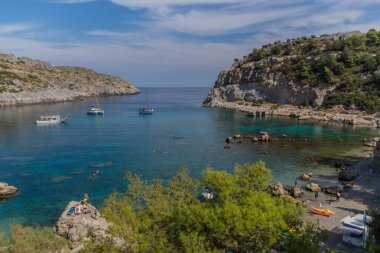 Doğu Akdeniz 'deki Yunan güneş adasında tatil hissi - Rodos / Yunanistan