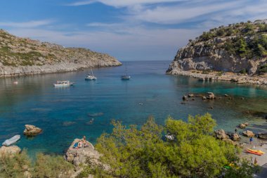 Doğu Akdeniz 'deki Yunan güneş adasında tatil hissi - Rodos / Yunanistan
