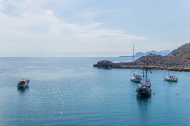 Doğu Akdeniz 'deki Yunan güneş adasında tatil hissi - Rodos / Yunanistan