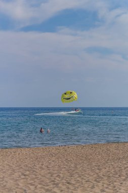 Doğu Akdeniz 'deki Yunan güneş adasında tatil hissi - Rodos / Yunanistan