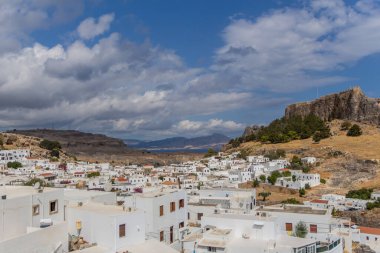 Doğu Akdeniz 'deki Yunan güneş adasında tatil hissi - Rodos / Yunanistan