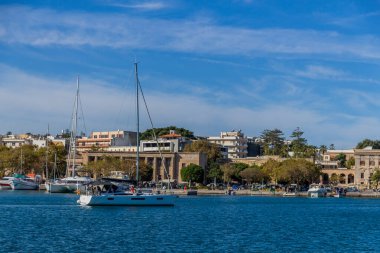 Doğu Akdeniz 'deki Yunan güneş adasında tatil hissi - Rodos / Yunanistan
