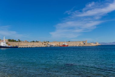 Doğu Akdeniz 'deki Yunan güneş adasında tatil hissi - Rodos / Yunanistan
