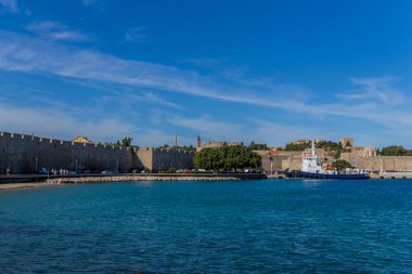 Doğu Akdeniz 'deki Yunan güneş adasında tatil hissi - Rodos / Yunanistan