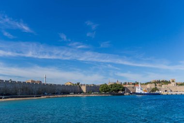 Doğu Akdeniz 'deki Yunan güneş adasında tatil hissi - Rodos / Yunanistan