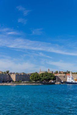 Doğu Akdeniz 'deki Yunan güneş adasında tatil hissi - Rodos / Yunanistan