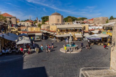 Doğu Akdeniz 'deki Yunan güneş adasında tatil hissi - Rodos / Yunanistan