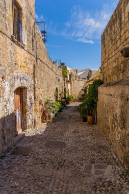 Doğu Akdeniz 'deki Yunan güneş adasında tatil hissi - Rodos / Yunanistan