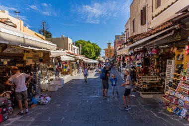Doğu Akdeniz 'deki Yunan güneş adasında tatil hissi - Rodos / Yunanistan