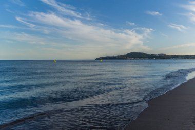 Doğu Akdeniz 'deki Yunan güneş adasında tatil hissi - Rodos / Yunanistan