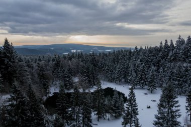 Thüringen Ormanı boyunca farklı yerlerde yürüyüş - Almanya