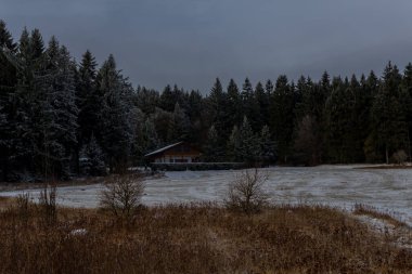 Thüringen Ormanı boyunca farklı yerlerde yürüyüş - Almanya