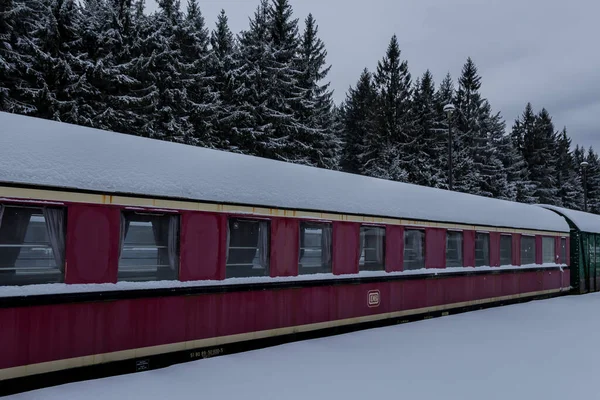 Turystyka Zimowa Różnych Miejscach Przez Las Turyngii Niemcy — Zdjęcie stockowe
