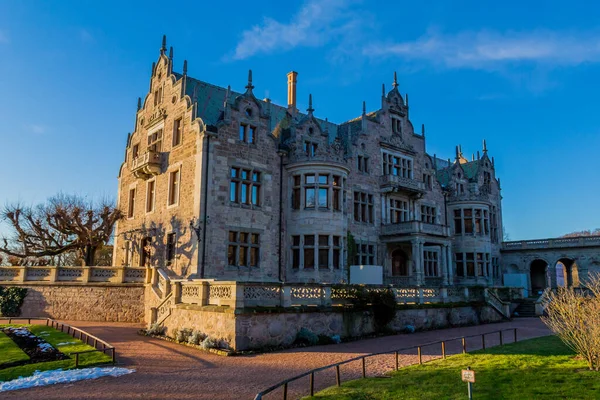 Thüringen Ormanı boyunca farklı yerlerde kış yürüyüşü - Almanya