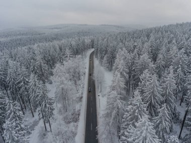 Thüringen Ormanı boyunca farklı yerlerde kış yürüyüşü - Almanya