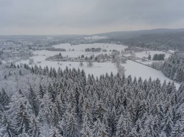 Thüringen Ormanı boyunca farklı yerlerde kış yürüyüşü - Almanya