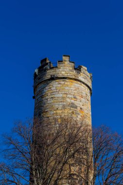 İlkbaharda Drei Gleichen etrafında yürüyüş Thuringian Havzası - Drei Gleichen - Almanya