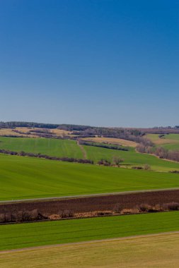 İlkbaharda Drei Gleichen etrafında yürüyüş Thuringian Havzası - Drei Gleichen - Almanya