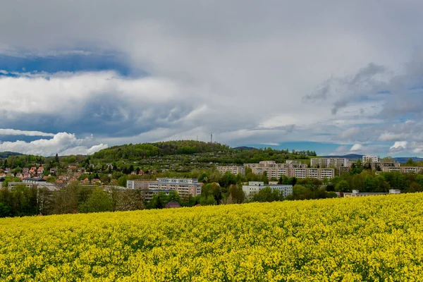 Frühlingsspaziergang Durch Die Schöne Stadt Schmalkalden Thüringen Deutschland — Stockfoto