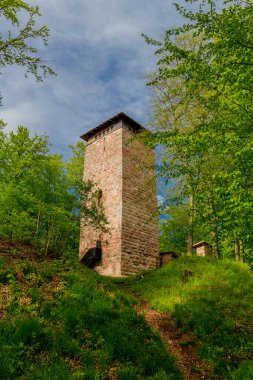 Schmalkalden yakınlarındaki Ortaçağ Frankenberg Şatosu 'na yürü - Thüringen - Almanya