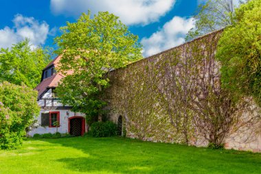Schmalkalden 'in güzel şehri Thüringen, Almanya' da bahar yürüyüşü