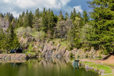 Rennsteig boyunca en güzel gün ışığında bahar benzeri bir uyanış.