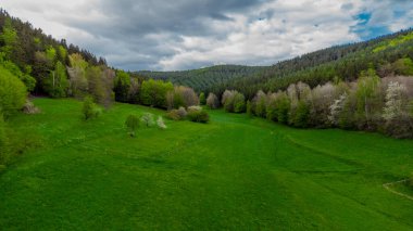 Schmalkalden yakınlarındaki Ortaçağ Frankenberg Şatosu 'na yürü - Thüringen - Almanya