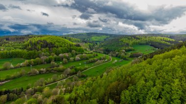 Schmalkalden yakınlarındaki Ortaçağ Frankenberg Şatosu 'na yürü - Thüringen - Almanya