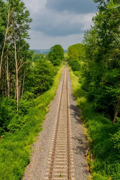 Güney Thüringen Almanya 'nın güzel doğasında yaz yürüyüşü