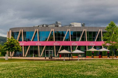 Schmalkalden 'in güzel parklarında yaz akşamı yürüyüşü