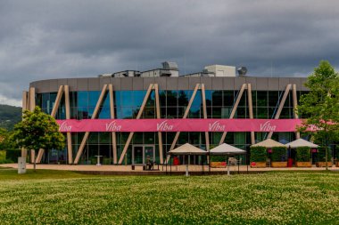 Schmalkalden 'in güzel parklarında yaz akşamı yürüyüşü