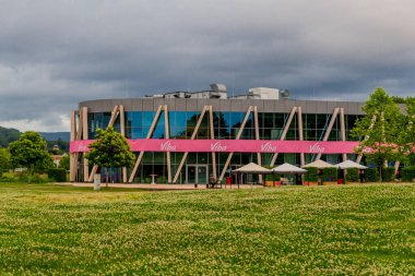 Schmalkalden 'in güzel parklarında yaz akşamı yürüyüşü