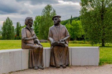 Schmalkalden 'in güzel parklarında yaz akşamı yürüyüşü