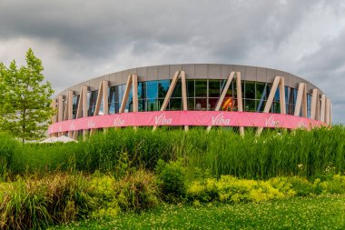 Schmalkalden 'in güzel parklarında yaz akşamı yürüyüşü