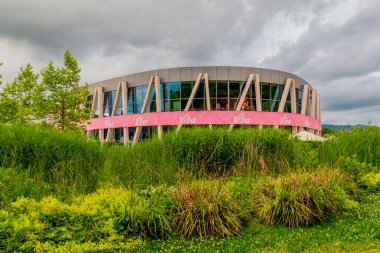 Schmalkalden 'in güzel parklarında yaz akşamı yürüyüşü