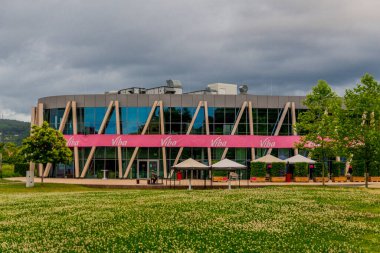 Schmalkalden 'in güzel parklarında yaz akşamı yürüyüşü