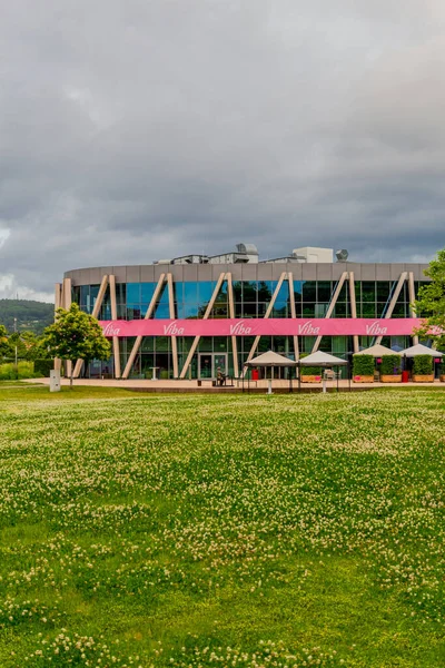 Schmalkalden 'in güzel parklarında yaz akşamı yürüyüşü