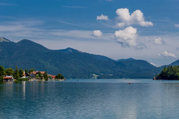 Vacanze Sentirsi Aound Bellissimo Lago Walchen Baviera — Foto Stock