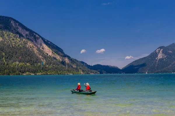 Férias Sentindo Aound Belo Lago Walchen Baviera — Fotografia de Stock