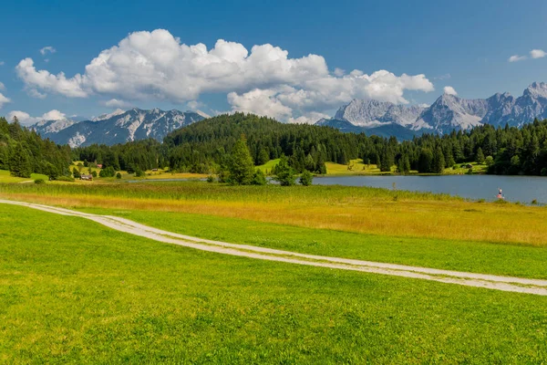 Vacanze Sentirsi Aound Bellissimo Lago Wagenbruch Baviera — Foto Stock