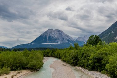 Tirol 'deki güzel Leutasch Vadisi' nde Tatil Hissediyor