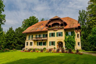 Garmisch-Partenkirchen yakınlarındaki güzel Zugspitz Vadisi 'nin etrafında Tatil Hissediyorum 