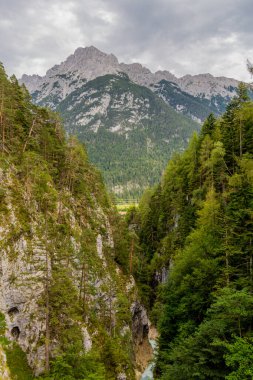 Tatil, Tirol 'deki Leutaschklamm' ın etrafında olmak.