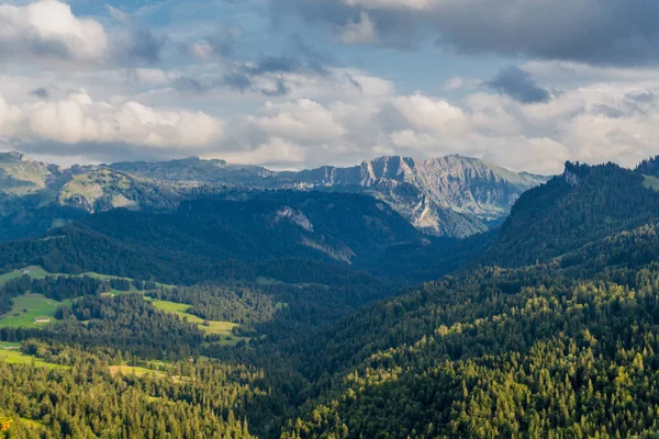 Schöne Erkundungstour Durch Das Alpenland Österreich — Stockfoto