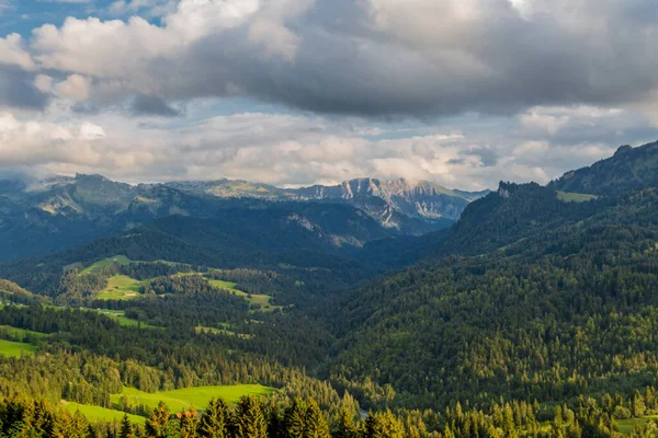 Красива Розвідка Тур Альпійських Країні Австрії — стокове фото
