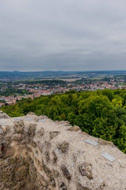 Bad Liebenstein 'ın güzel parklarında yaz sonu yürüyüşü