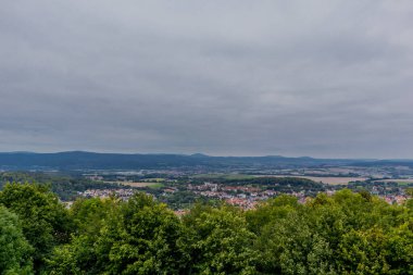 Bad Liebenstein 'ın güzel parklarında yaz sonu yürüyüşü